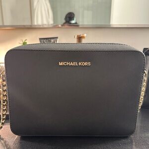 Michael Kors crossbody purse